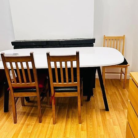 3 Bed House East London Home Ngoại thất bức ảnh