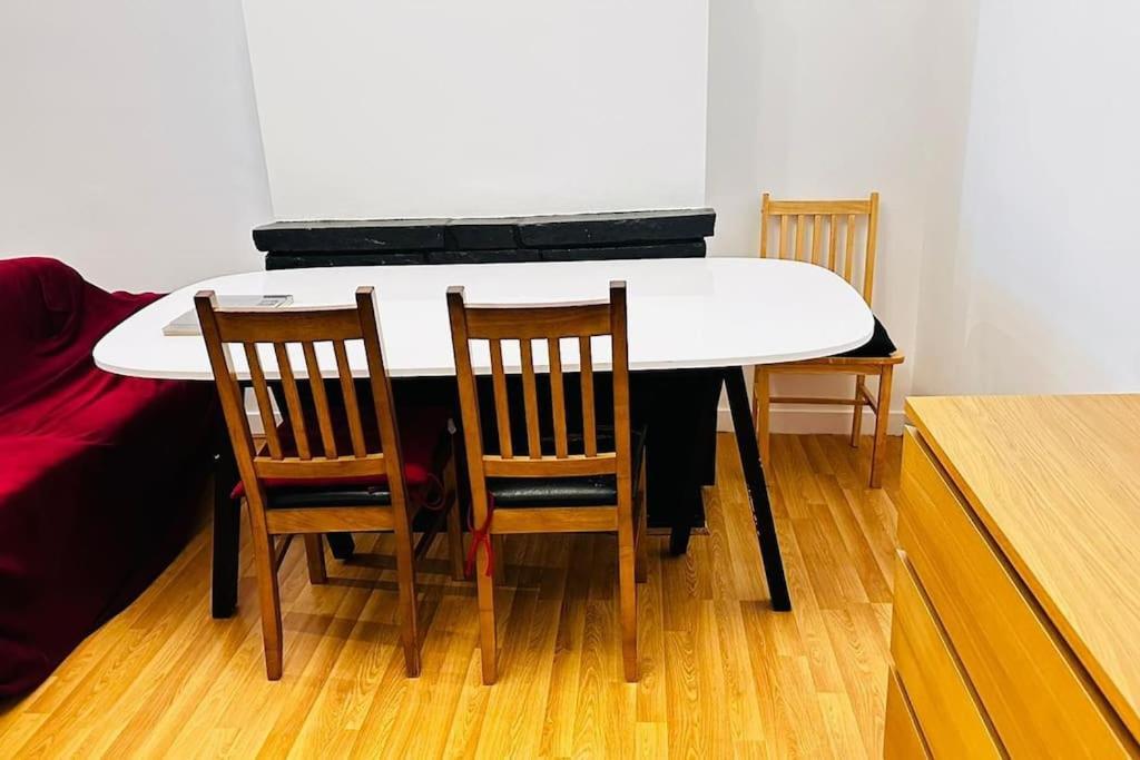 3 Bed House East London Home Ngoại thất bức ảnh